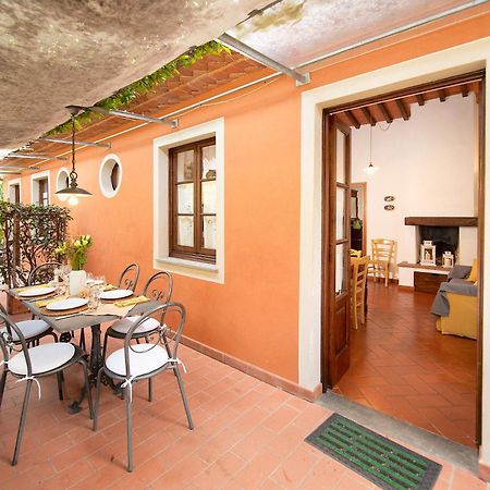 Casetta Di Butia, Gelsomino Apartment Borgo a Mozzano Eksteriør bilde